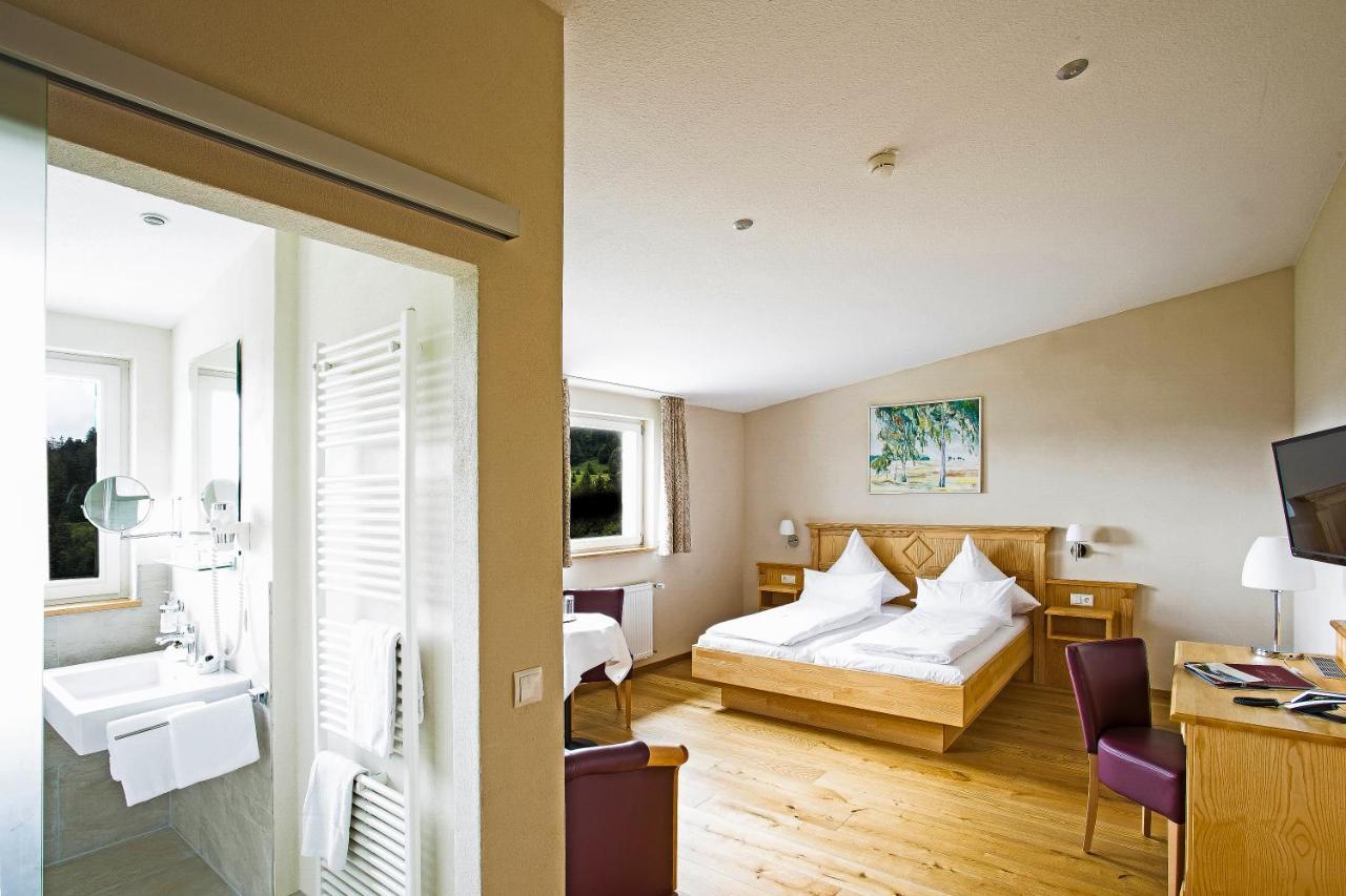 "Gutshof Lilienfein" - Medical Resort & Herbal Spa Im Suedschwarzwald Wieden Exterior photo